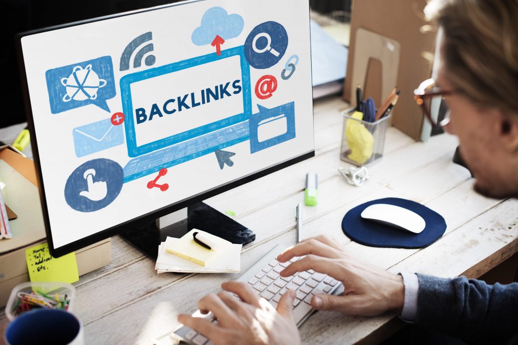 backlink hyperlink networking internet online technology concept min